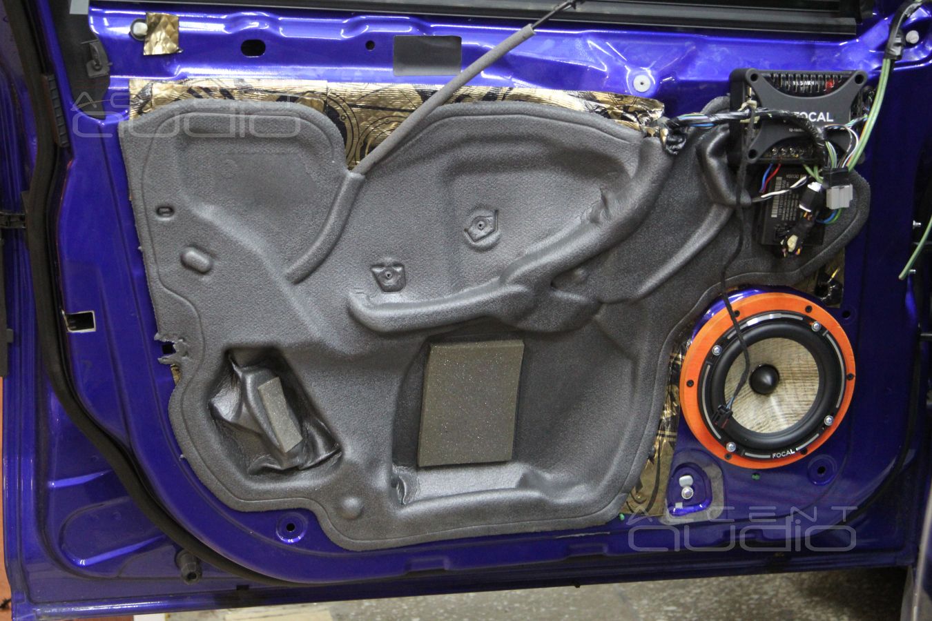 Шумоизоляция и аудиоподготовка передних дверей