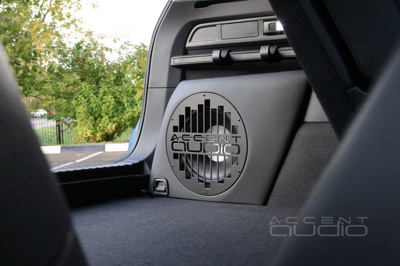 Сабвуфер-стелс: не столько для Kodiaq, сколько для Rainbow 10 Profi line