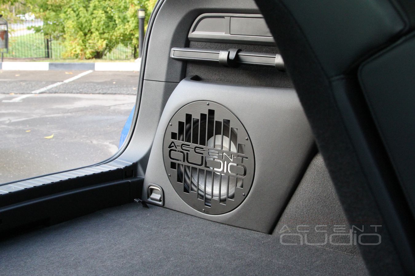 Сабвуфер-стелс: не столько для Kodiaq, сколько для Rainbow 10 Profi line