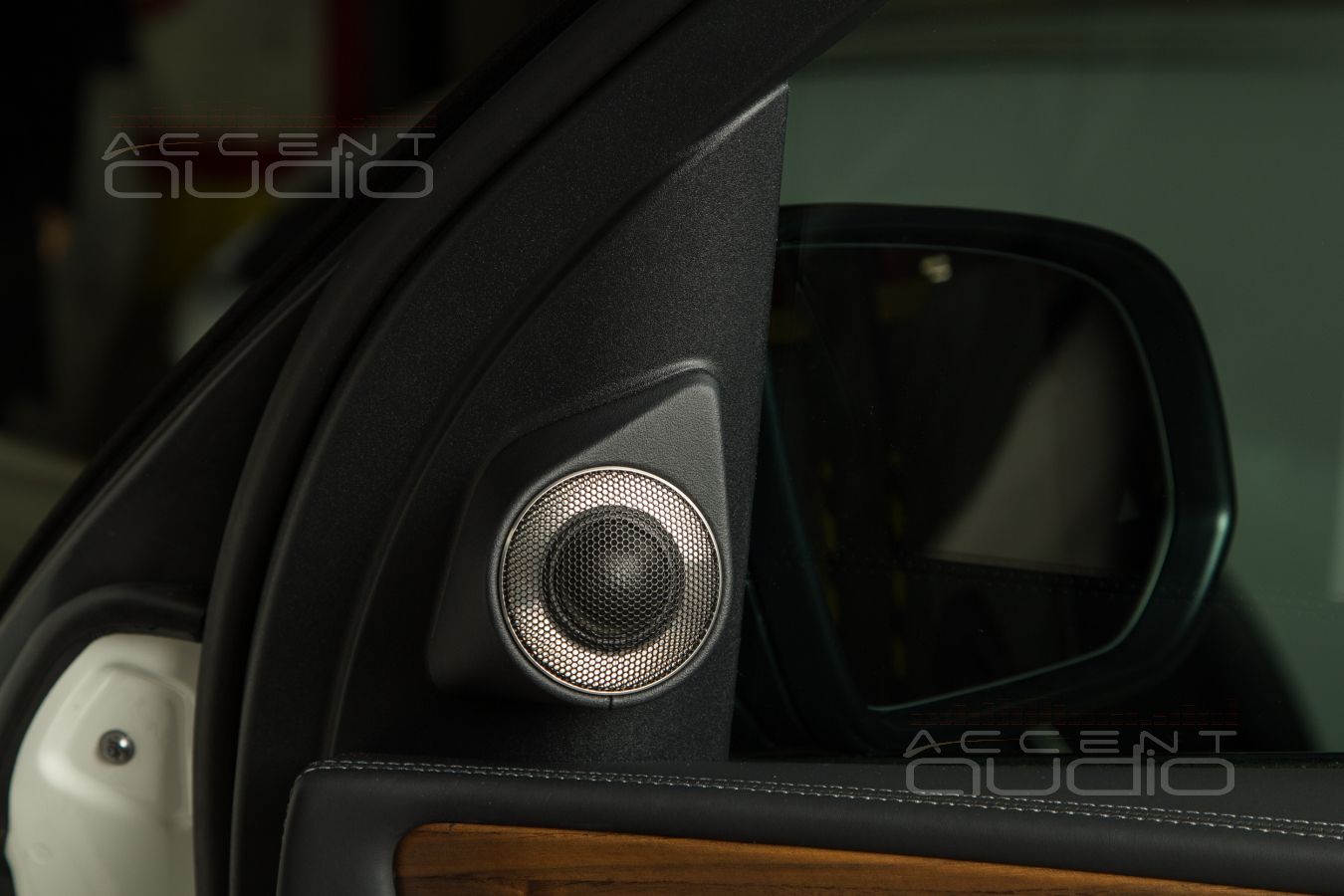 Решение: высокочастотный диапазон на Brax ML1 роскошный внутри и снаружи