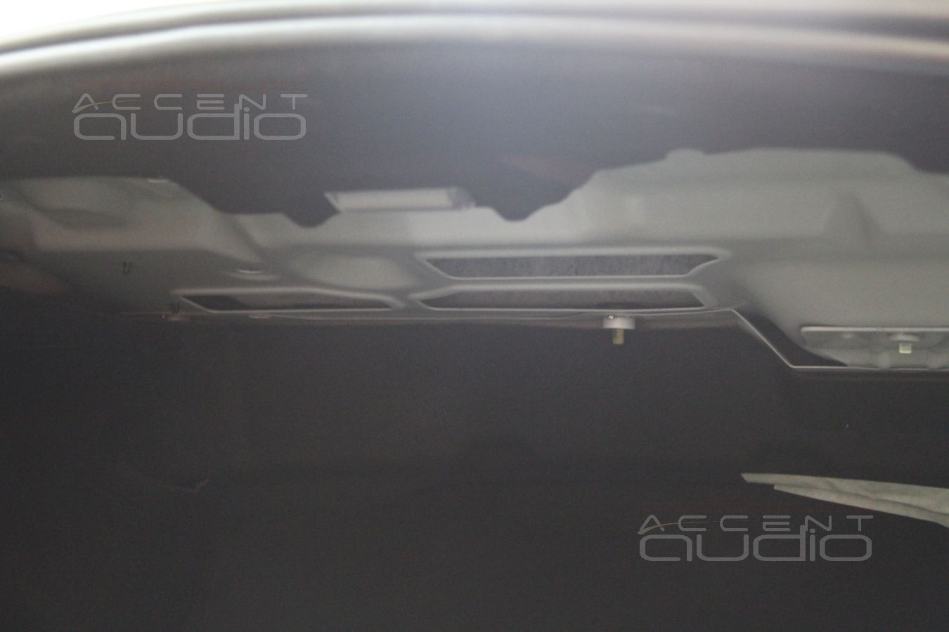 Технические моменты: штатная акустика, крепеж усилителя, Х-девайс