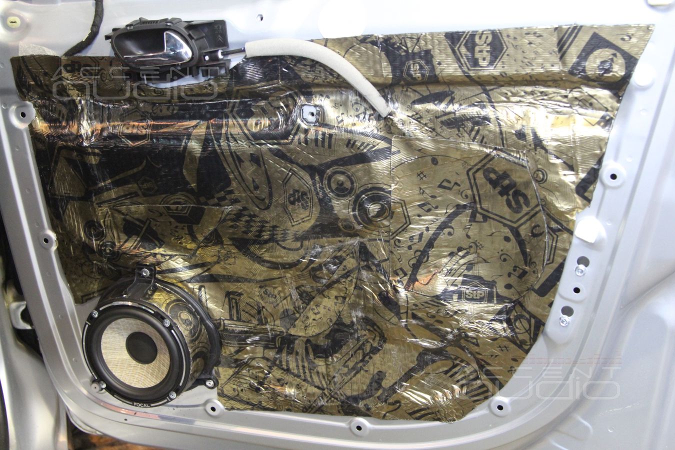 Citroen Berlingo теперь стал на класс выше: шумоизоляция и аудиосистема