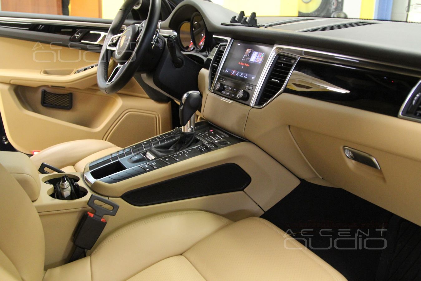 Модернизация аудиосистемы Porshe Macan