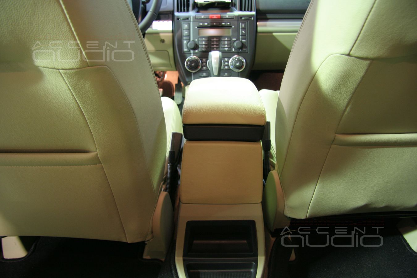 Изготовление и установка подлокотника на LandRover Freelander 2