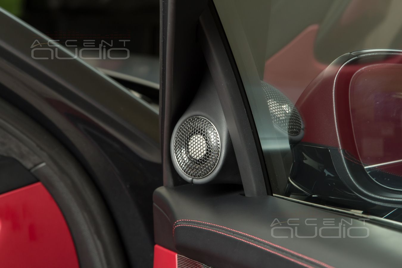 Твитеры Brax GL6 в интерьере Porsche Panamera – стиль и точность