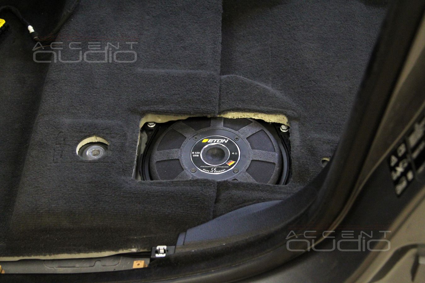 Подсидельные мидбасы – обычно, но это Eton !