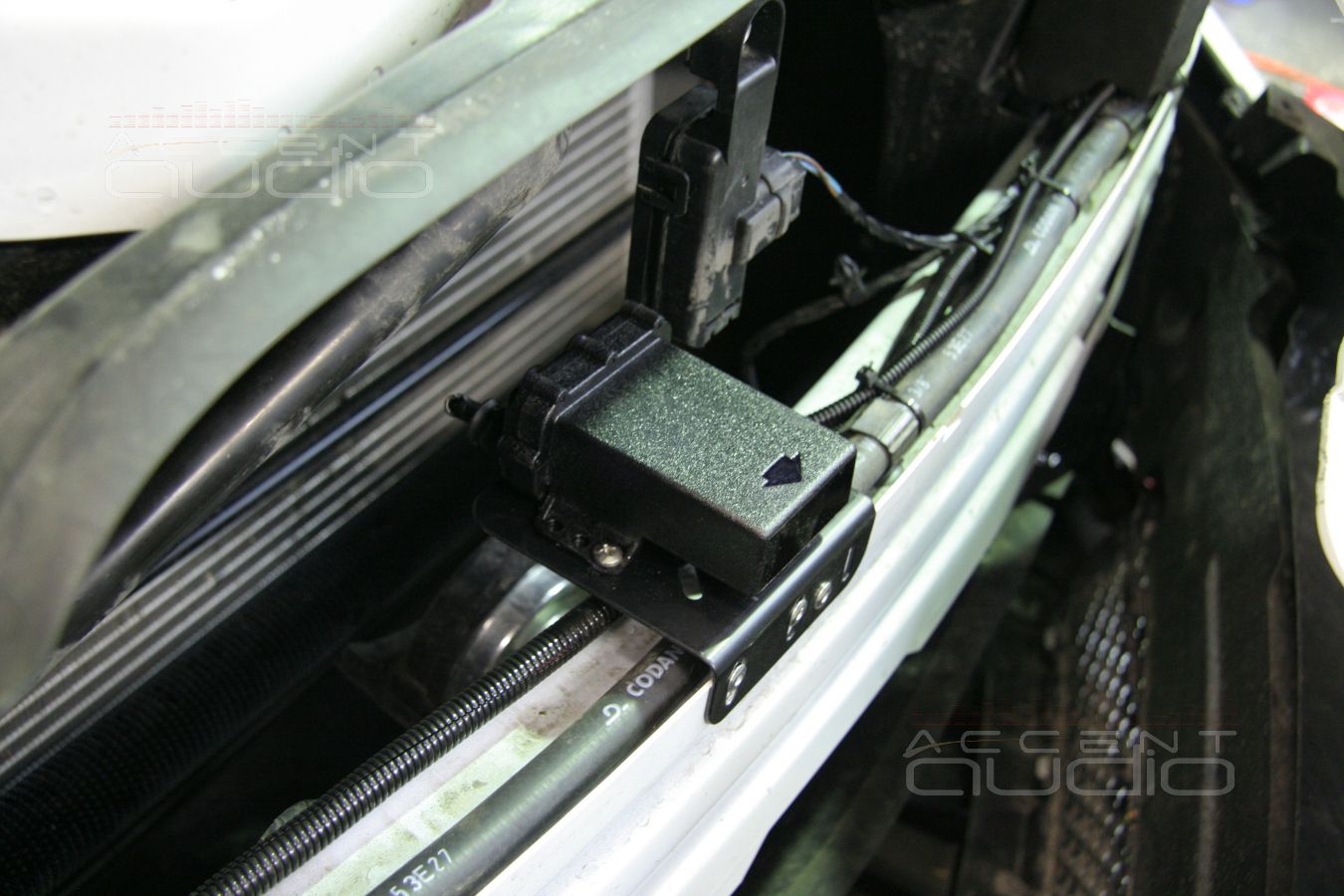 Установка антирадара в Jaguar XF