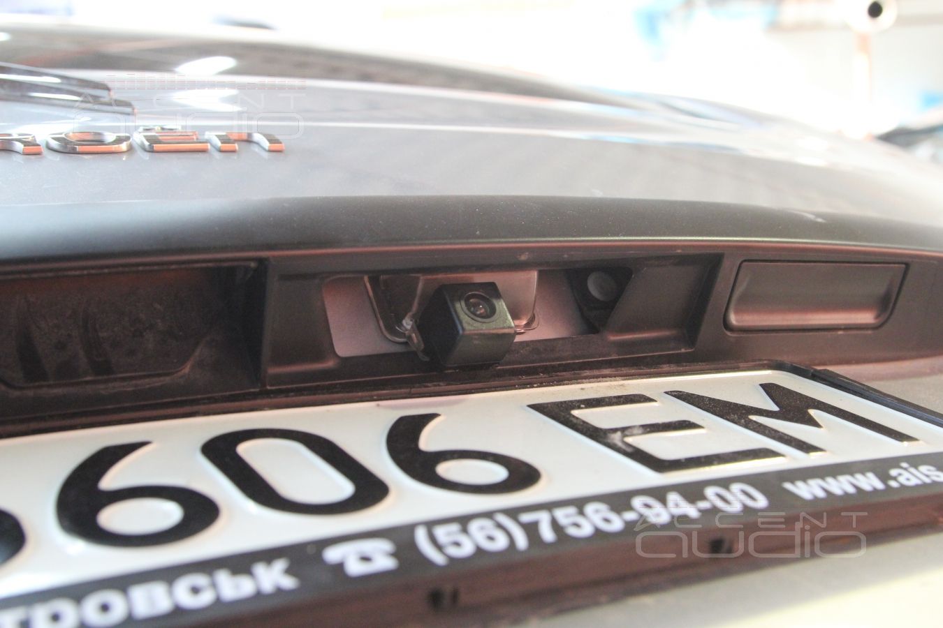 Магнитола Pioneer AVH-X8600BT в Citroen Berlingo