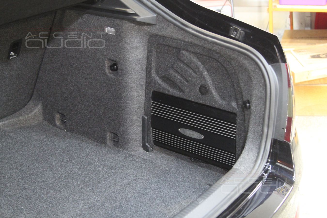 Установка усилителей и процессора в Skoda Octavia 3