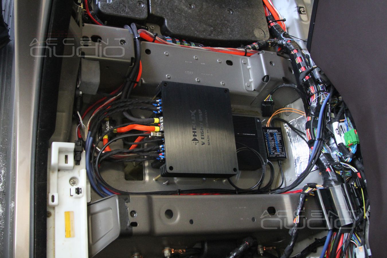 Выбор и установка усилителей в RangeRover Sport