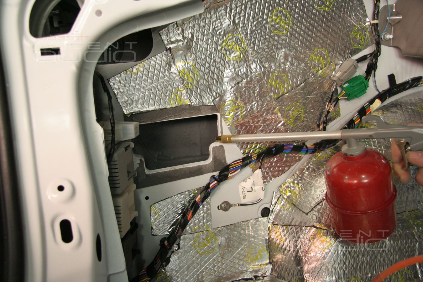 Шумоизоляция Ford Mondeo