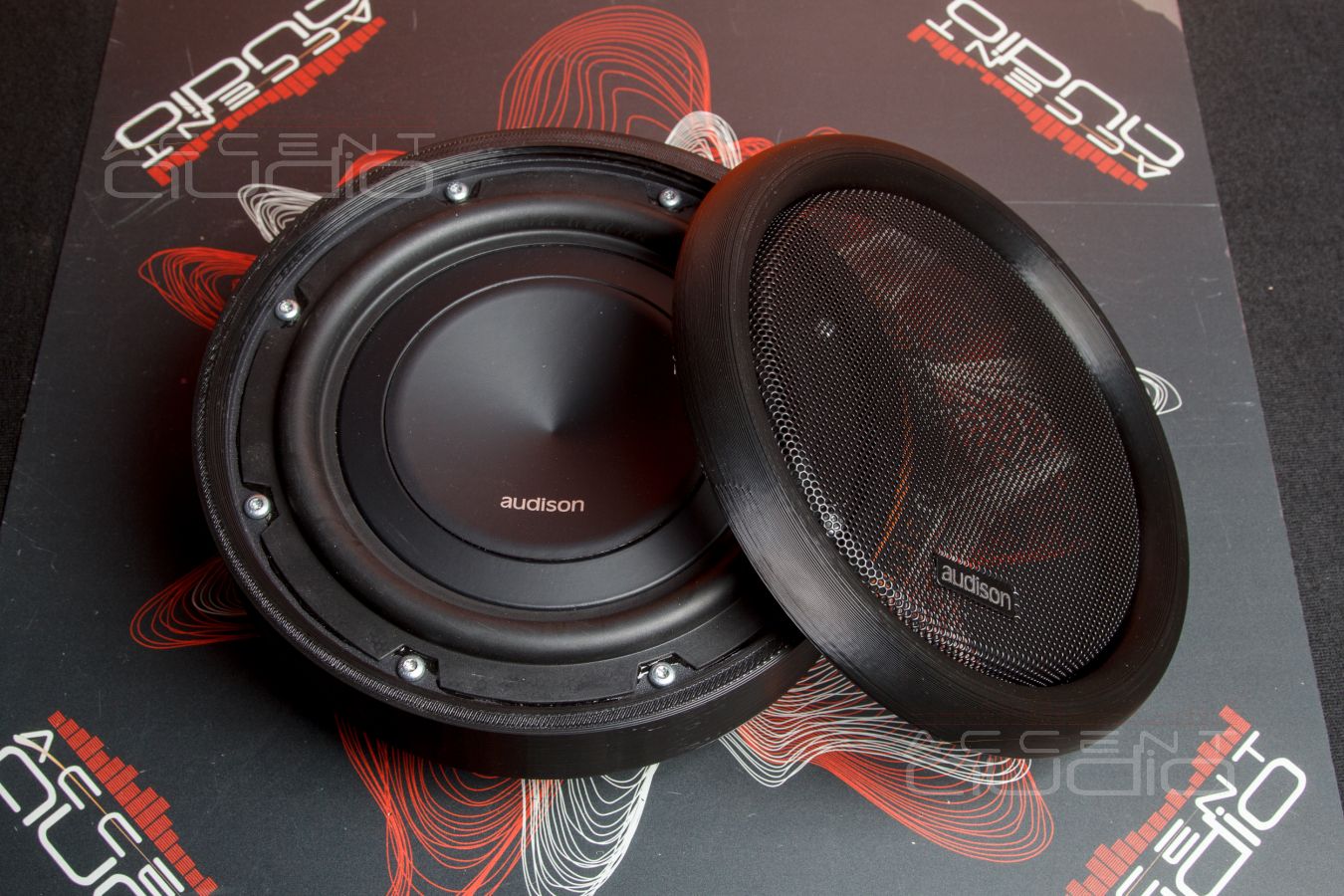 Лучший сабвуфер для Smart Fortwo