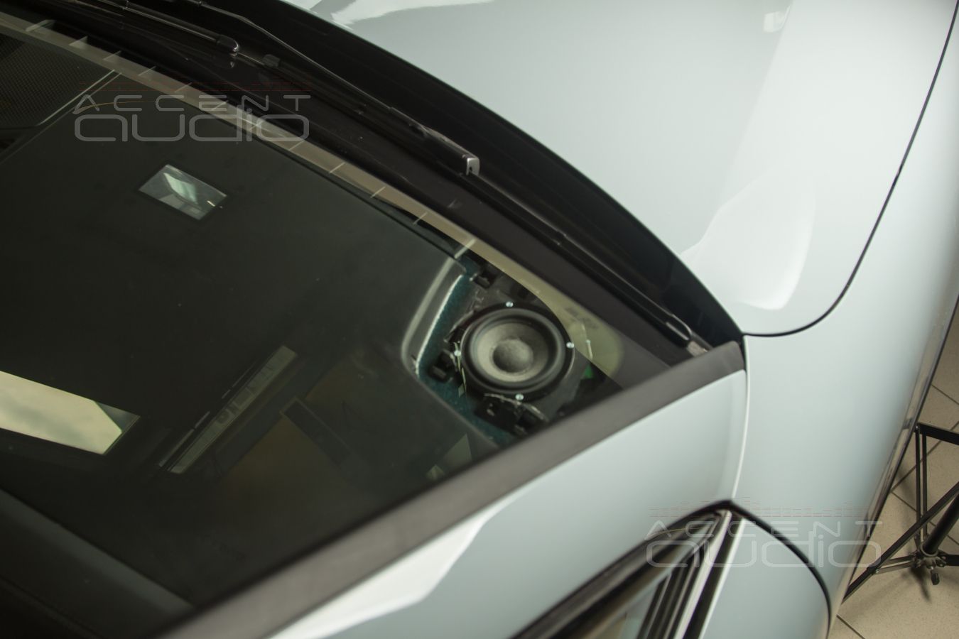 Установка среднечастотных Brax ML3 в новый Porsche Cayenne GT