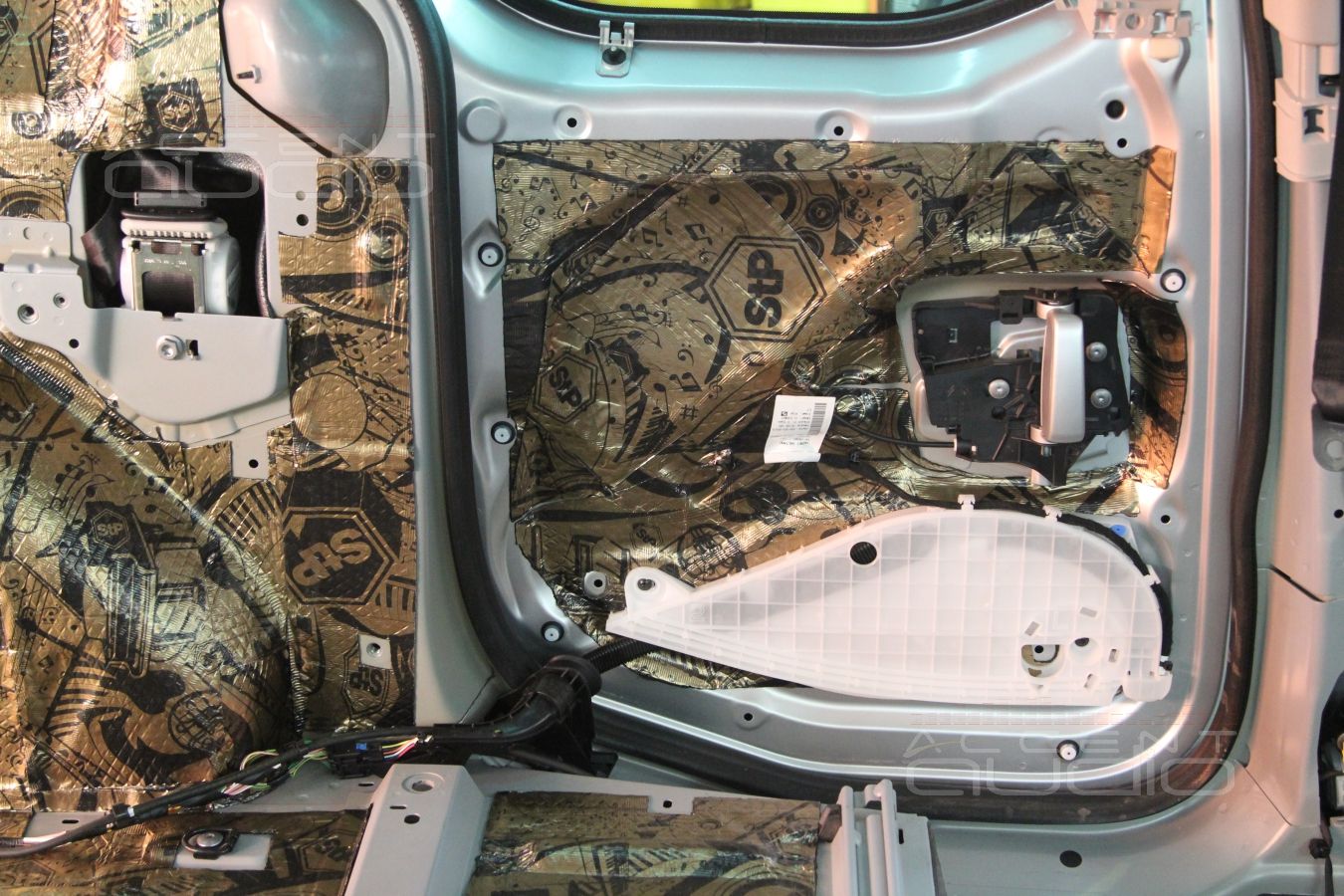 Citroen Berlingo теперь стал на класс выше: шумоизоляция и аудиосистема