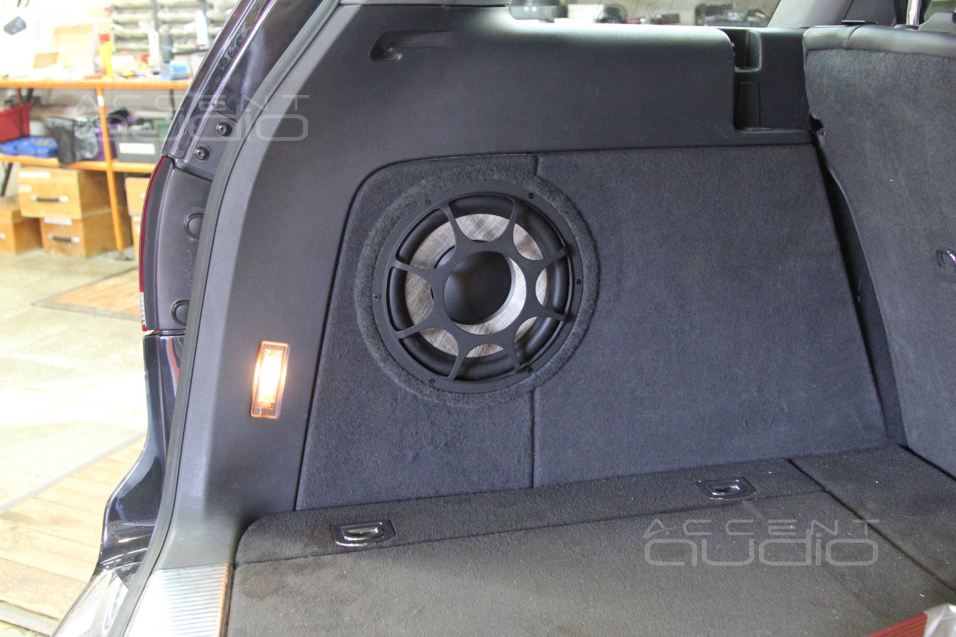 Touareg Update: Black Edition - очередная работа на машине с черным салоном