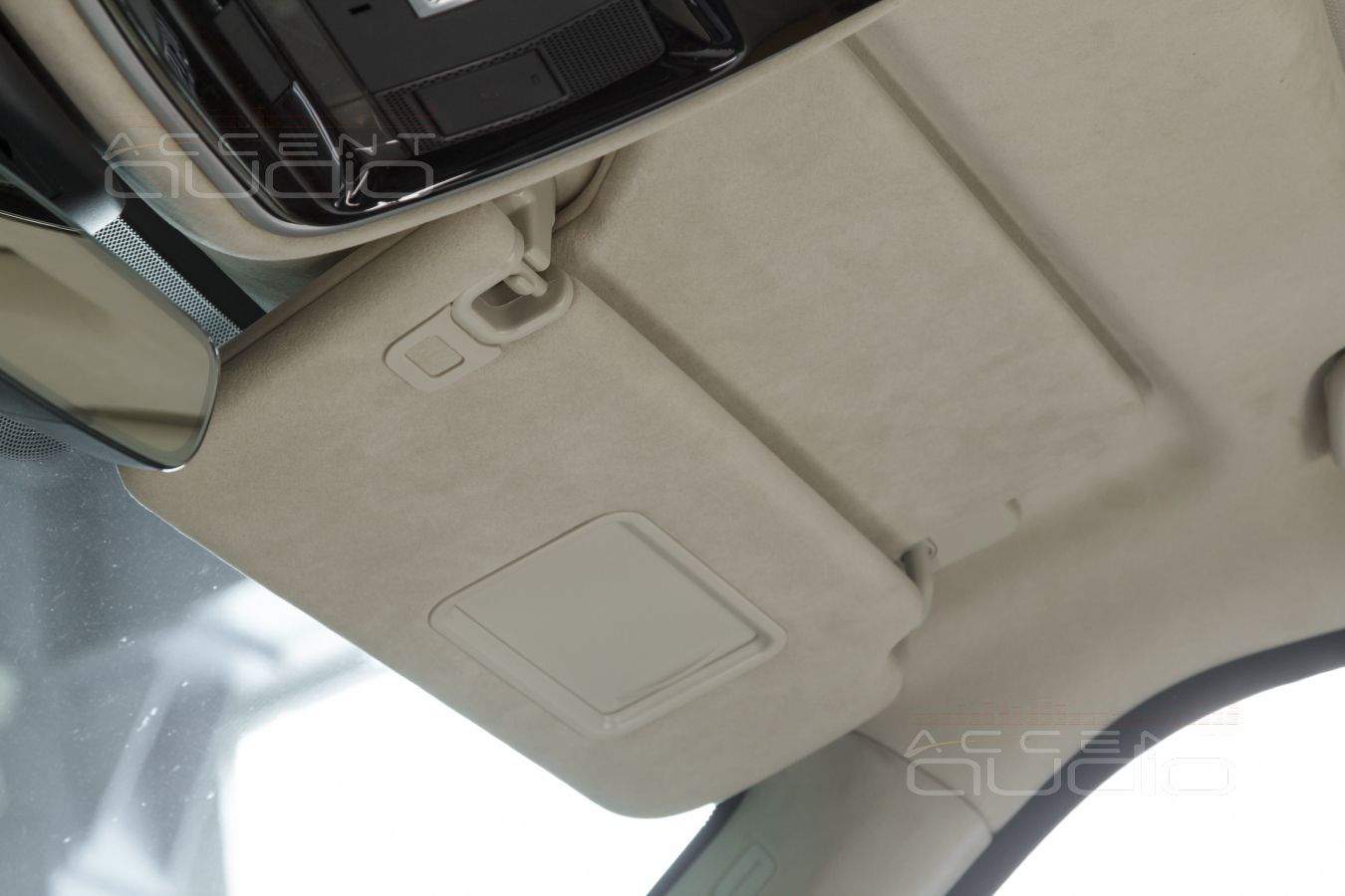 Крыша в алькантару – это же Range Rover !