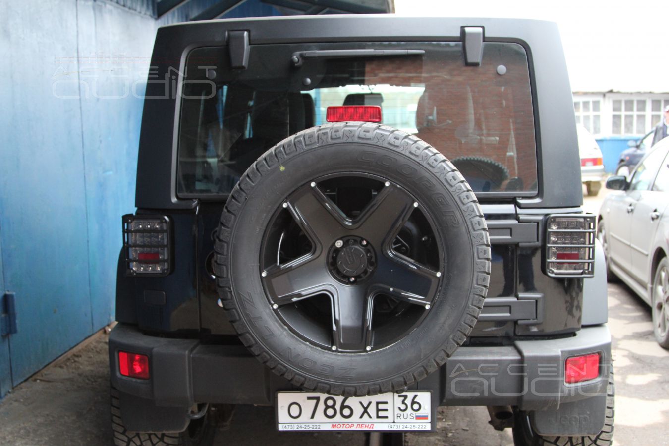 Новые черные колеса MAMBA на черном Jeep Wrangler Rubicon