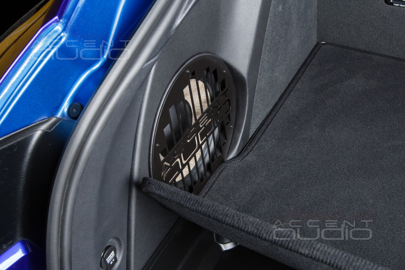 Сабвуфер-стелс для Porsche Macan со вторым полом