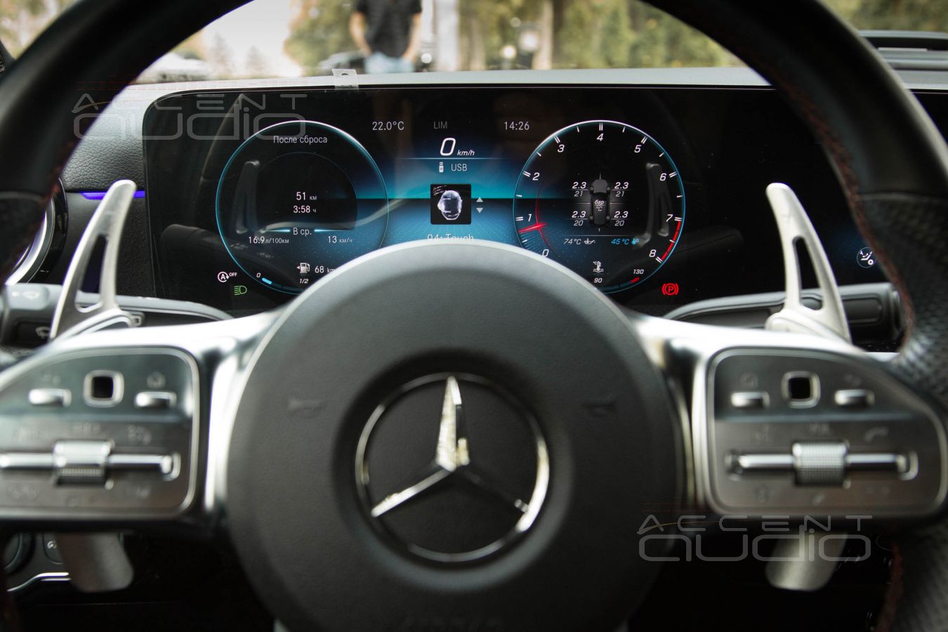 Бюджетная аудиосистема Accent-Audio 8 для Mercedes-Benz A 45