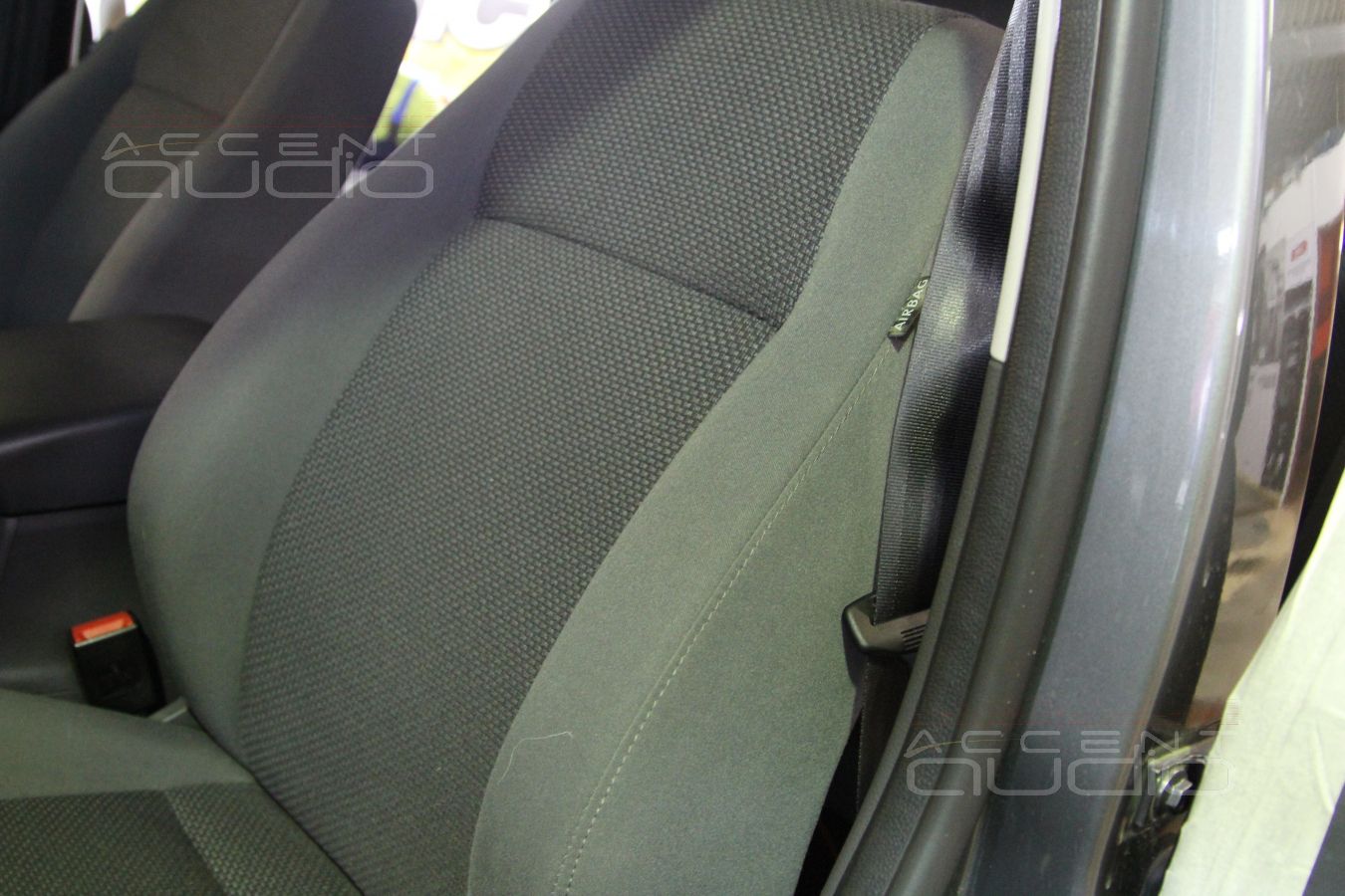 Volkswagen Amarok - доводим до ума: мультимедиа, пошив салона