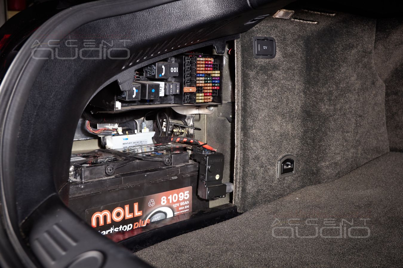 Куда установить сабвуфер в кузове Bentley Continental GT ? Никуда !