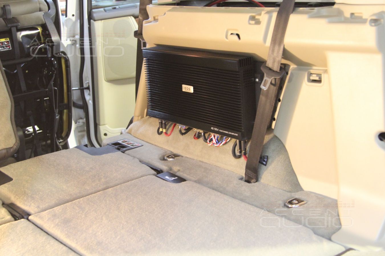 Установка усилителей E.O.S в Range Rover Discovery