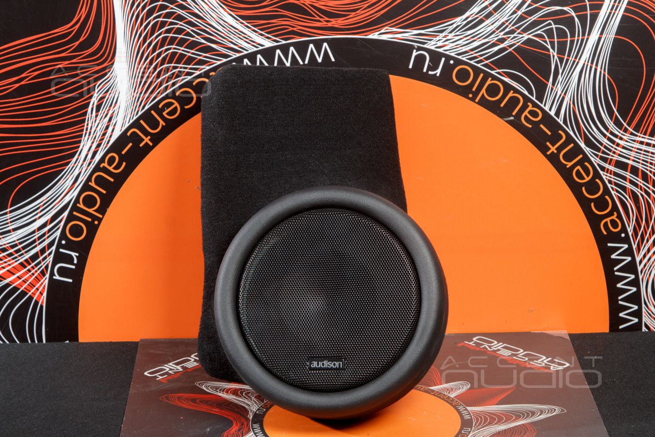 Лучший сабвуфер для Smart Fortwo