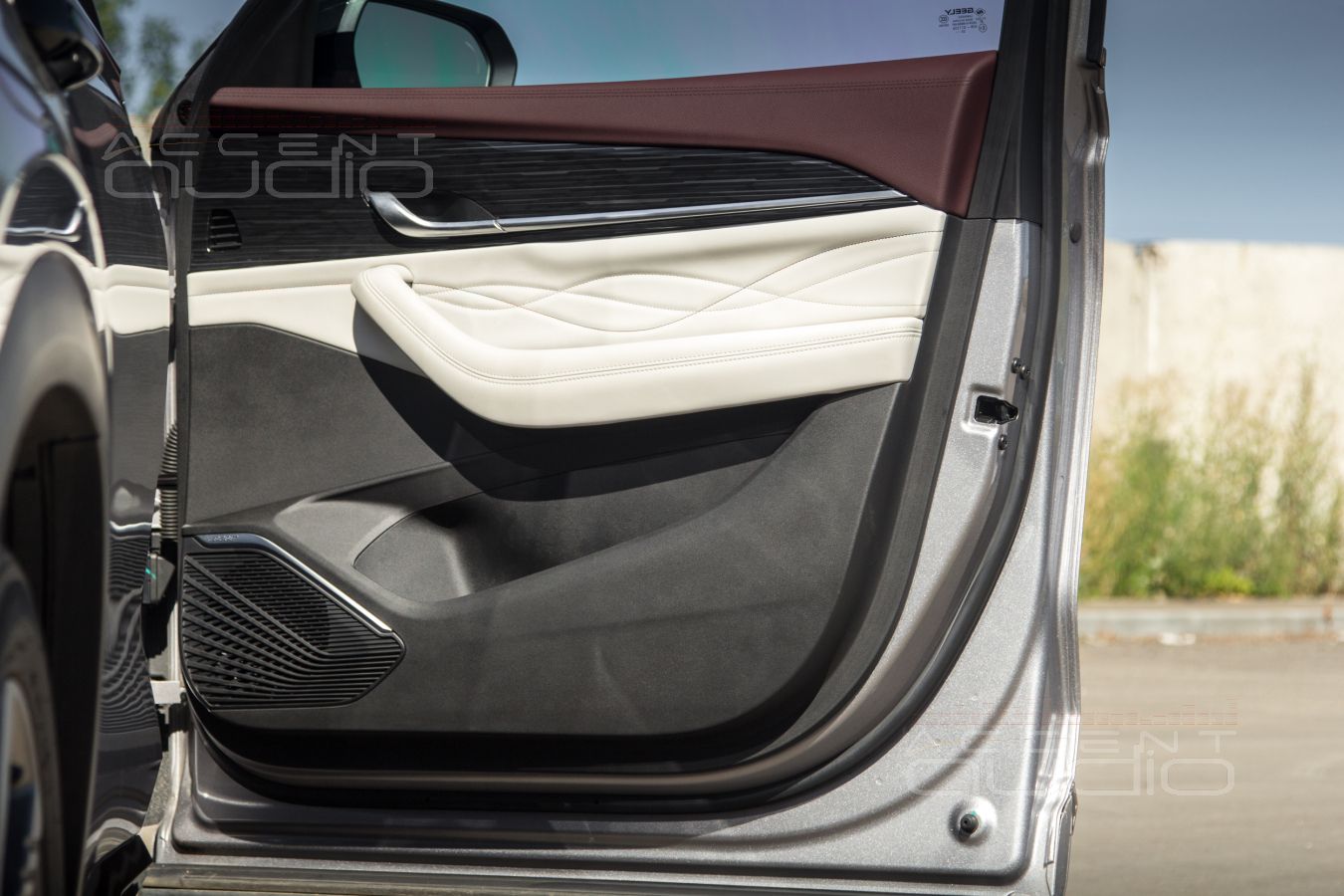 Установка мидбасов SOAudio SO165\38 и аудиоподготовка дверей Monjaro