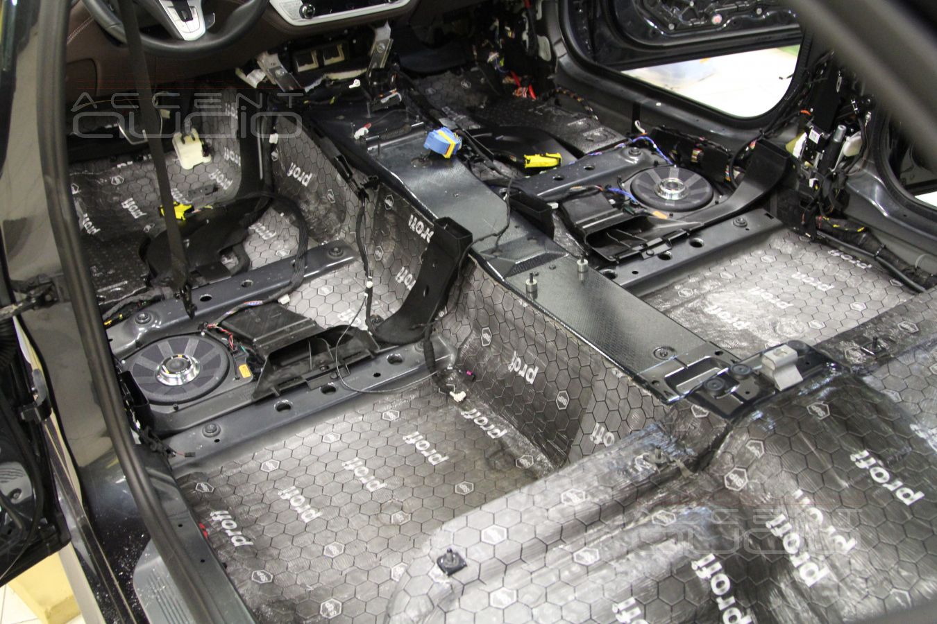 Несколько слов о шумоизоляции BMW 730LD