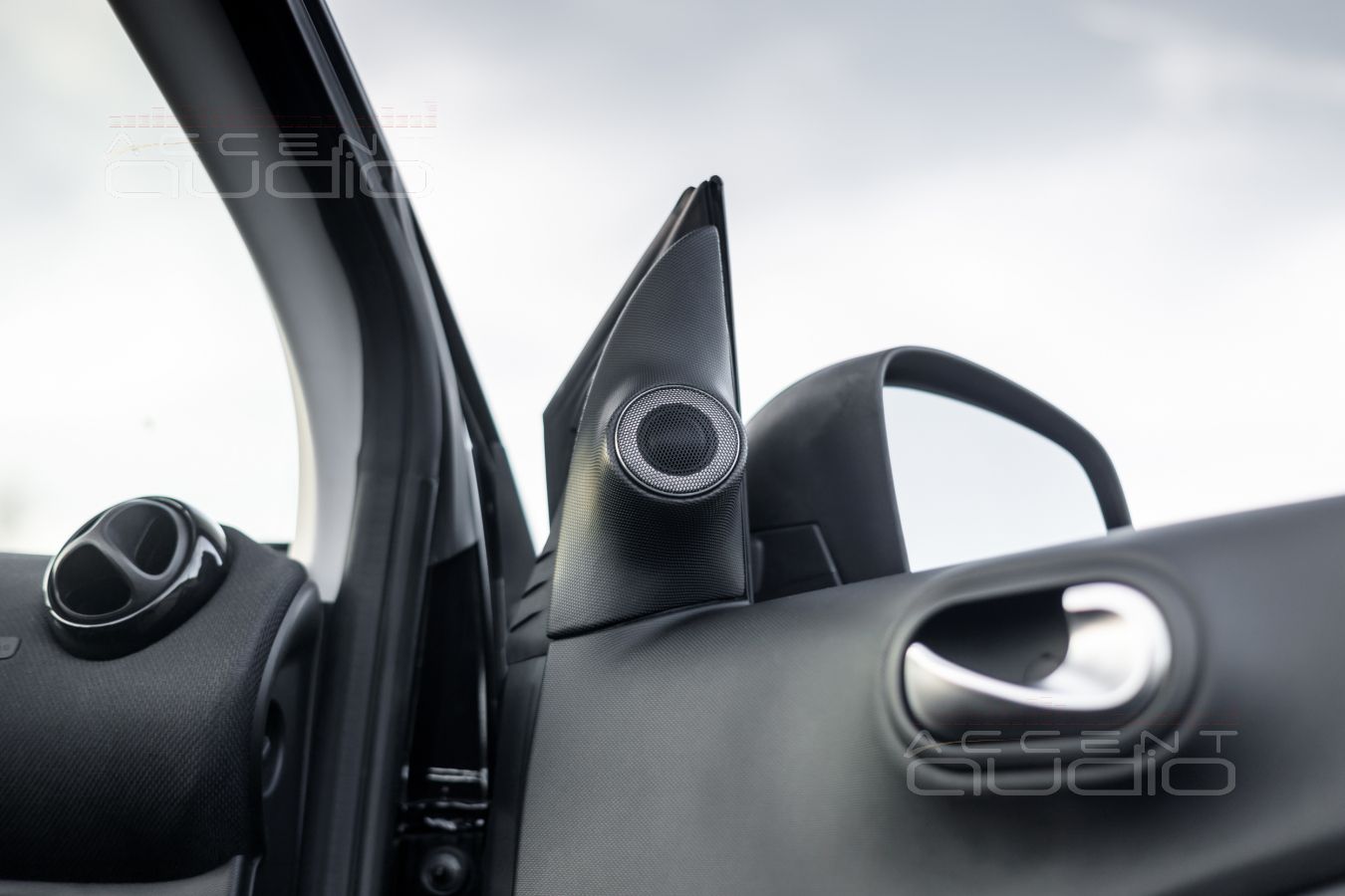 Новые твитеры Brax в Smart Fortwo: и для звука и для красоты