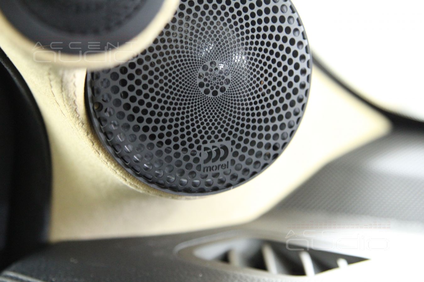 Акустика Morel Elate Titanium 603 в Toyota Highlander
