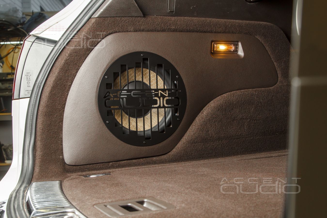 Update 2023: наше лучшее решение по исполнению корпуса сабвуфера для Touareg