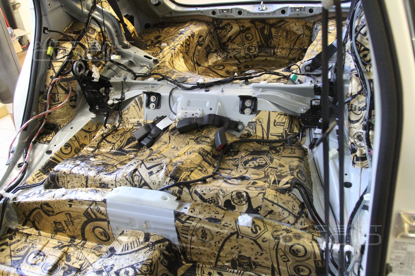 Шумоизоляция – жесткая необходимость для Subaru