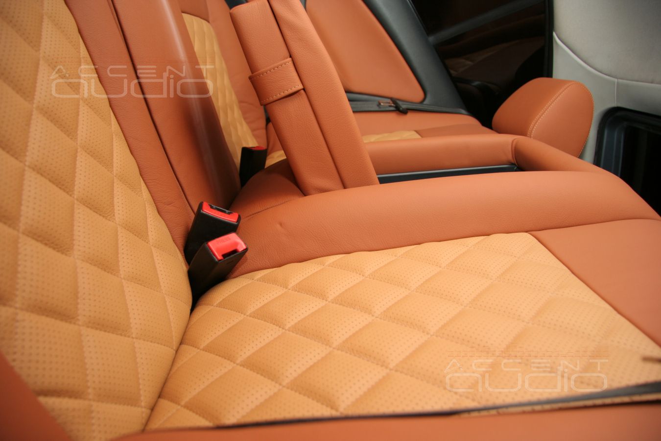 Пошив салона: добавим шкоде тепла