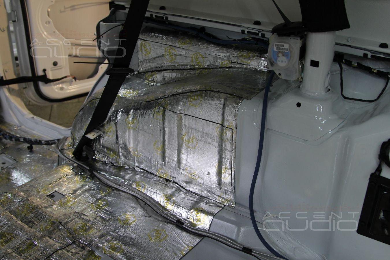 Шумоизоляция Jeep Wrangler