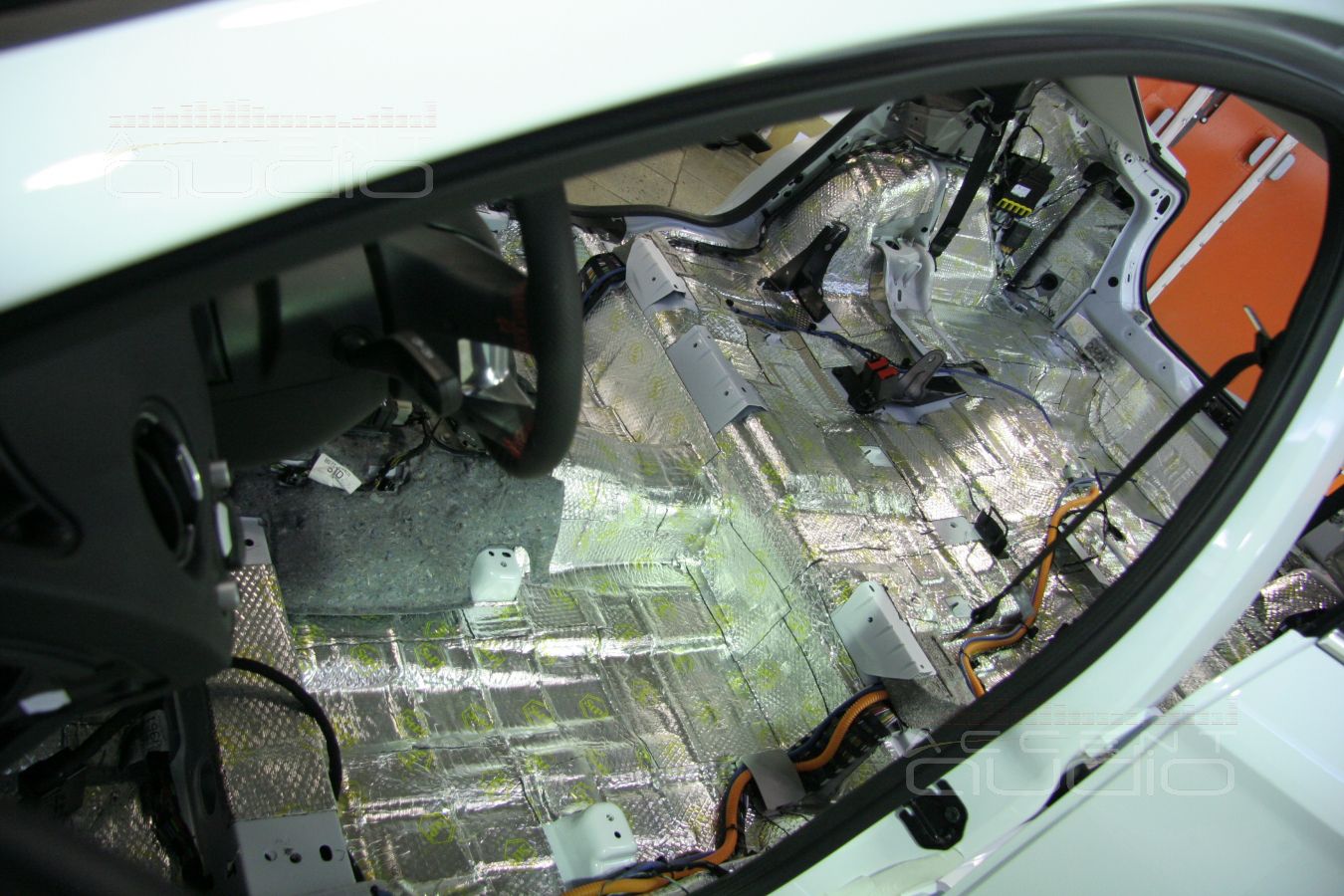 Шумоизоляция Ford Mondeo