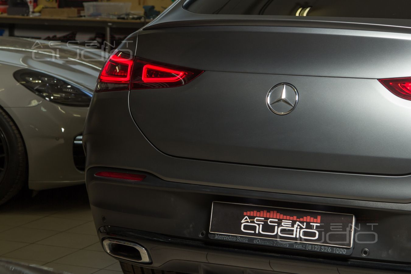 2023 Update: другой сабвуфер, но в том же стиле для Mercedes GLE Coupe