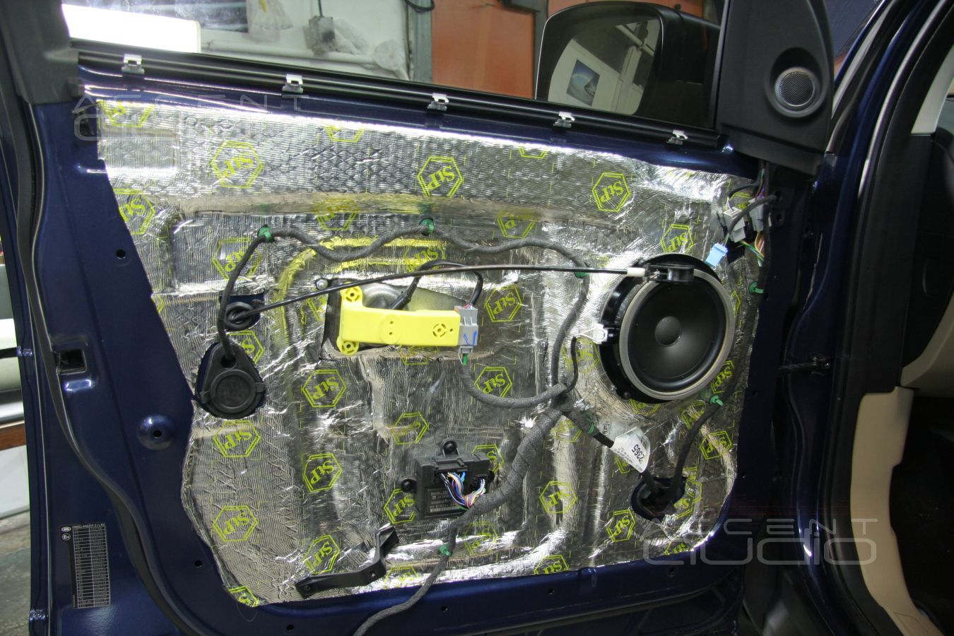 Необходимые и приятные мелочи для Land Rover FreeLander 2