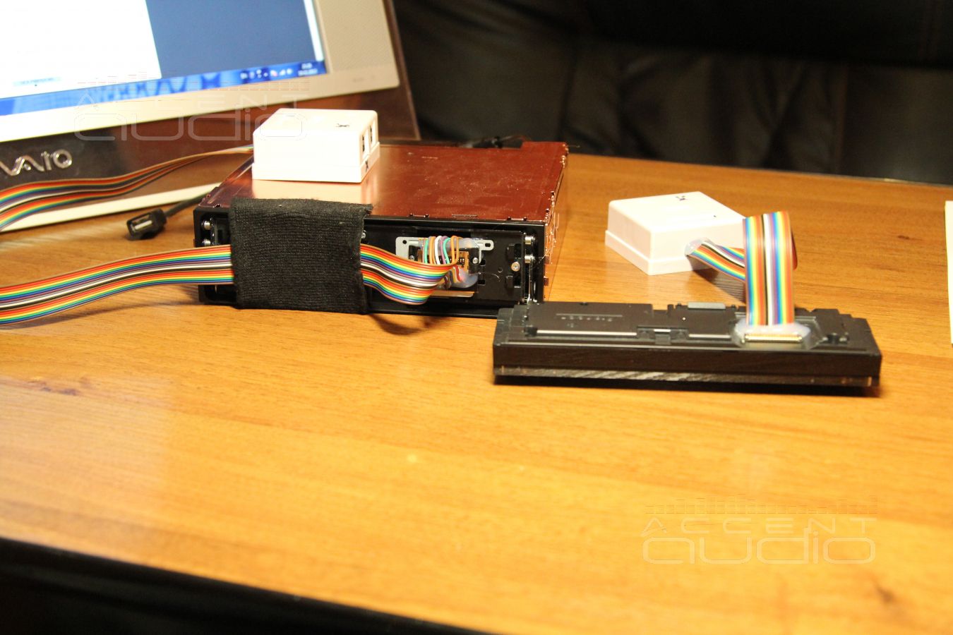 Установка Pioneer DEX-P99RS в BMW 30