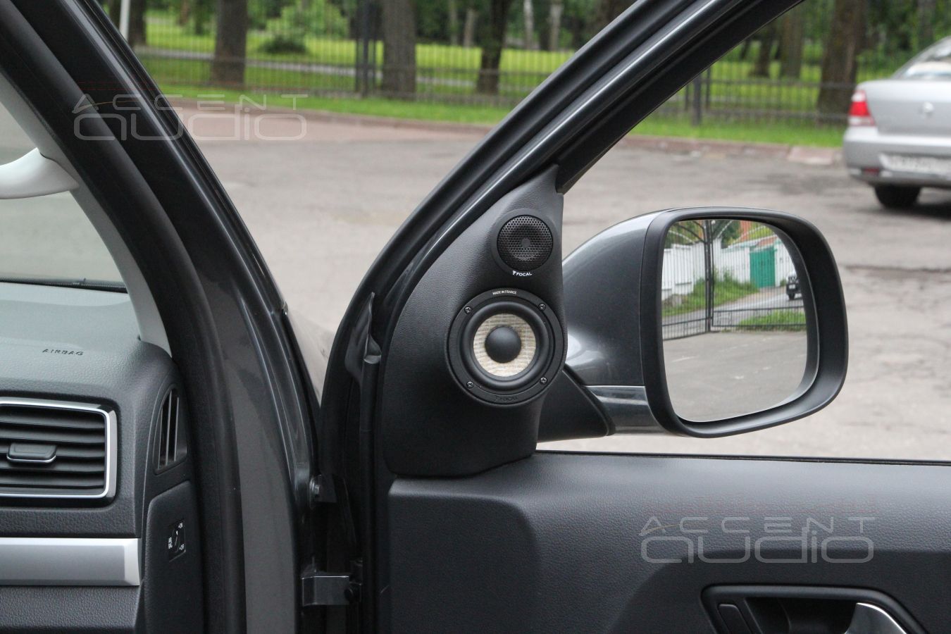 Самое интересное – сразу: подиумы для СЧ и ВЧ излучателей Focal Performance