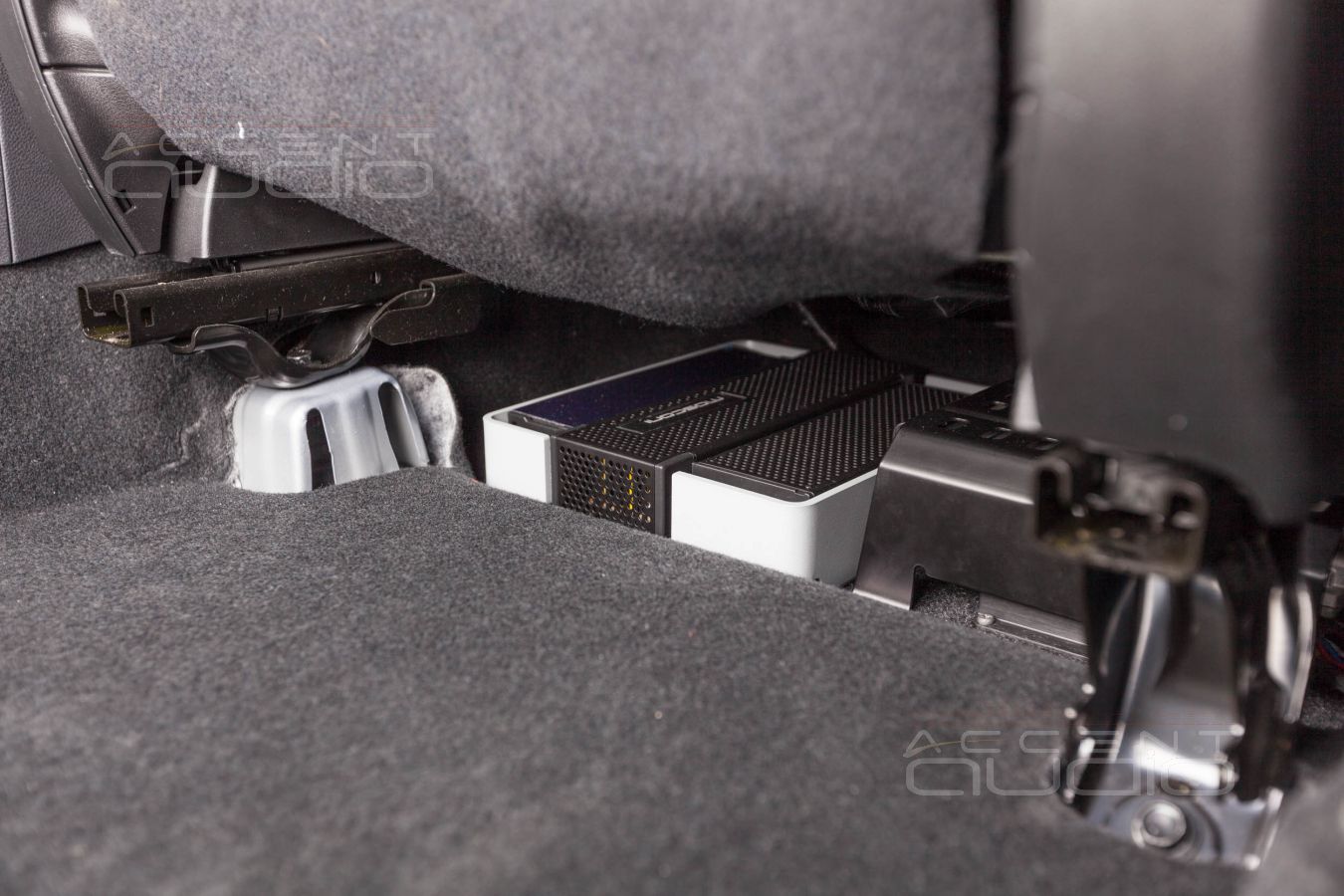 Породистый усилитель Mosconi PRO 4\10, его особенности и размещение в Forester