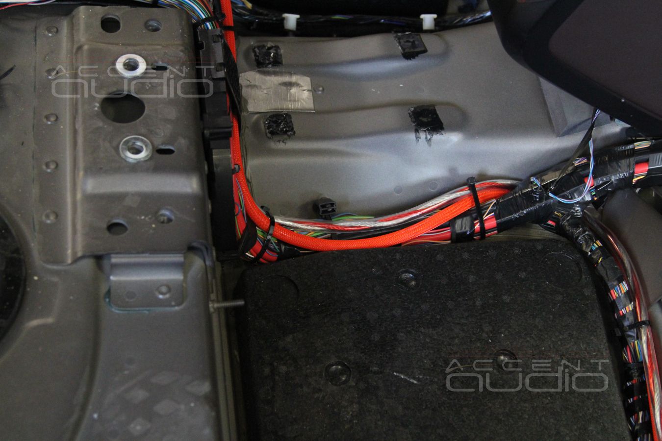 Выбор и установка усилителей в RangeRover Sport