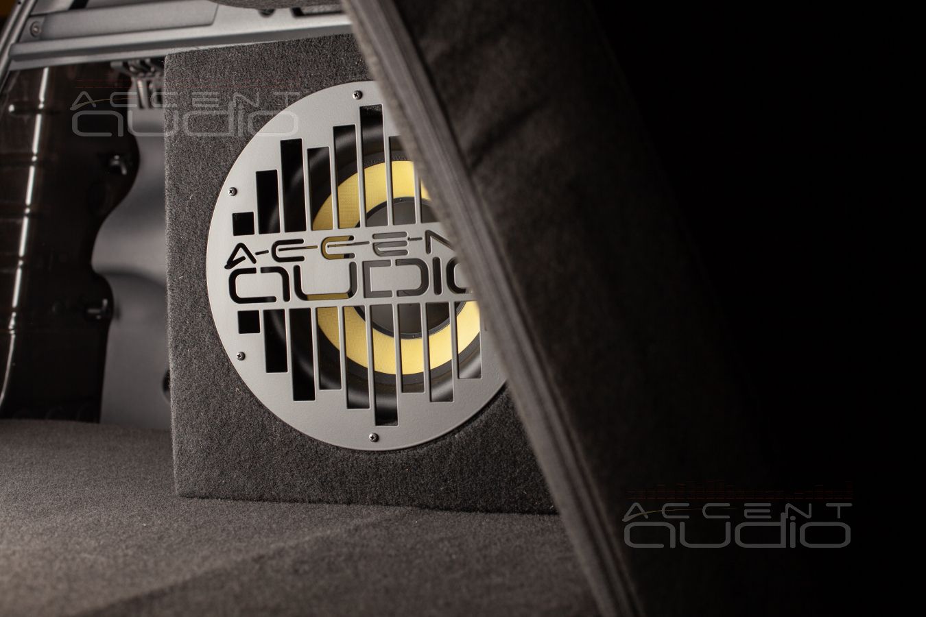 Съемный сабвуфер с динамиком Focal SUB E25KX специально для Renault Duster