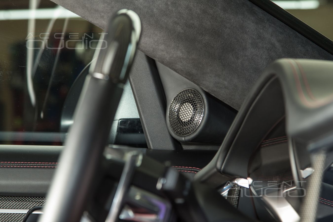 Твитеры Brax GL6 в интерьере Porsche Panamera – стиль и точность