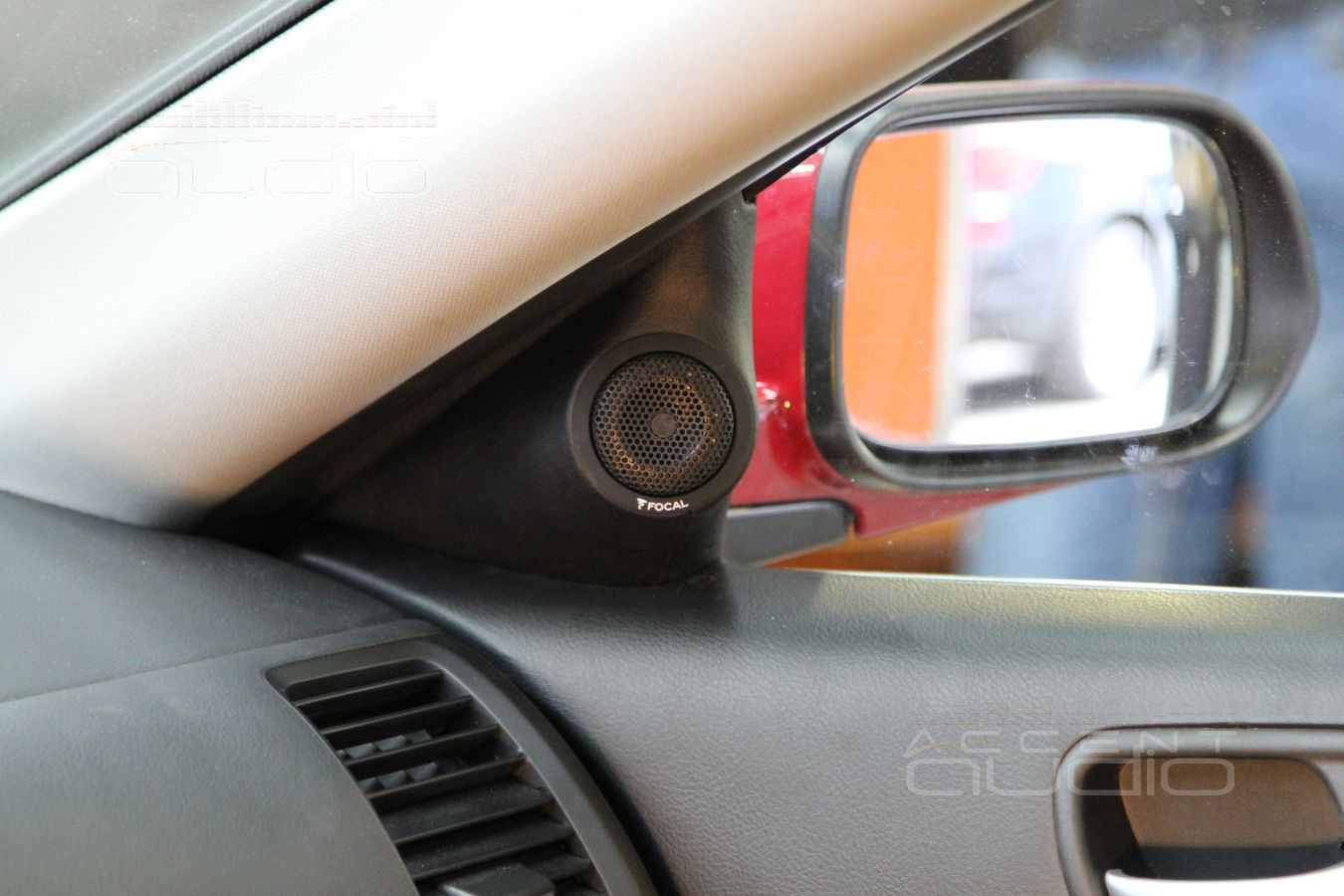 Подиумы под твитеры Focal в Honda Accord 7