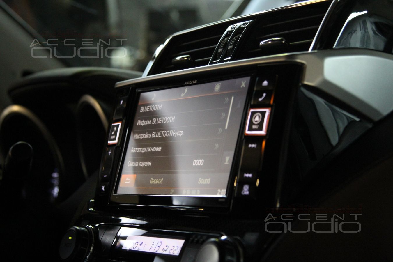 Новый Toyota Prado 150 + новый Alpine X800D = все работает…