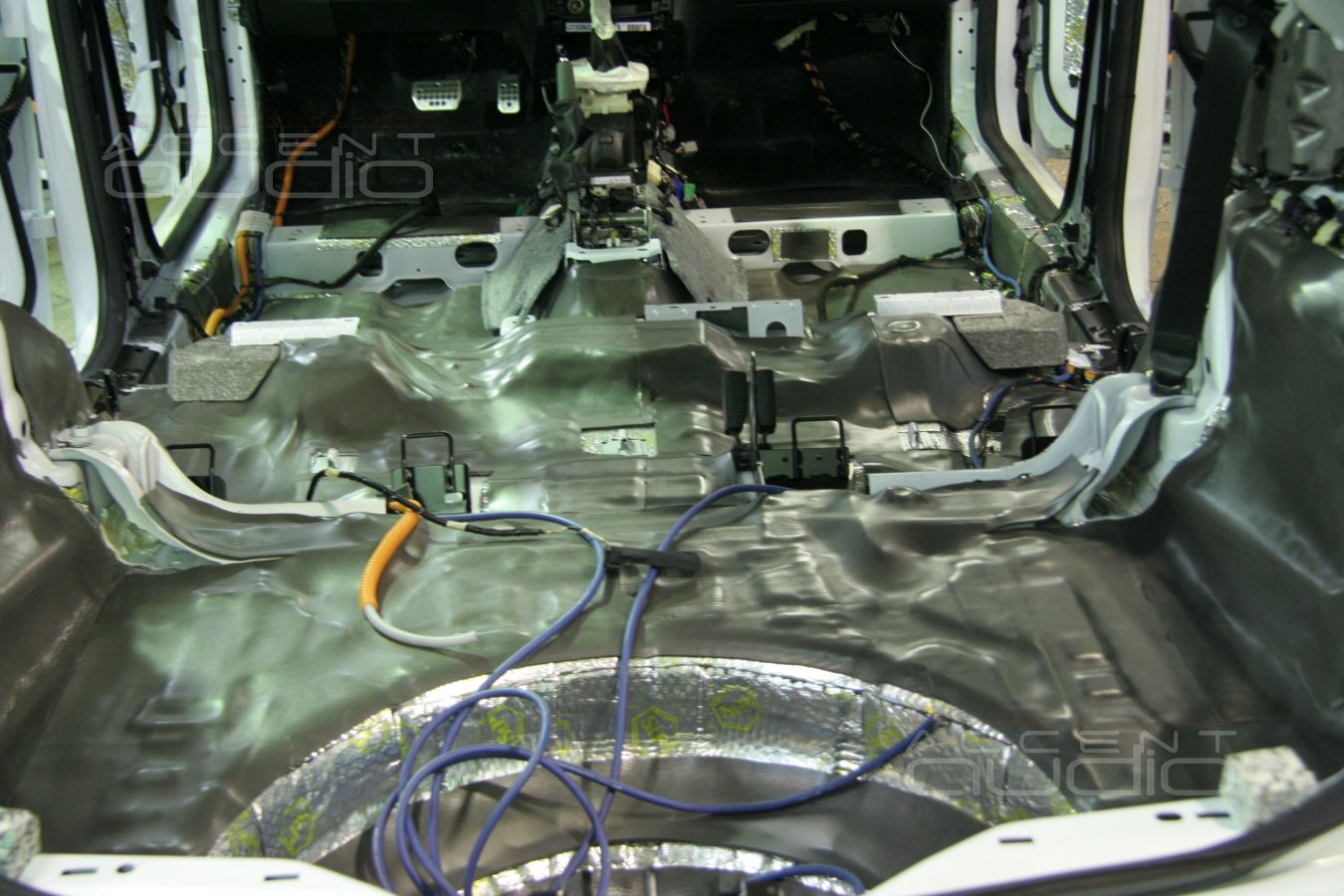 Шумоизоляция Ford Mondeo