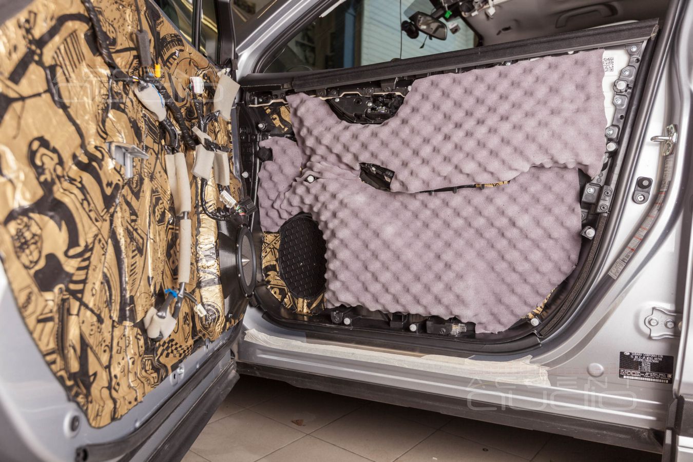 Аудиоподготовка дверей и установка мидбасов Brax ML6P