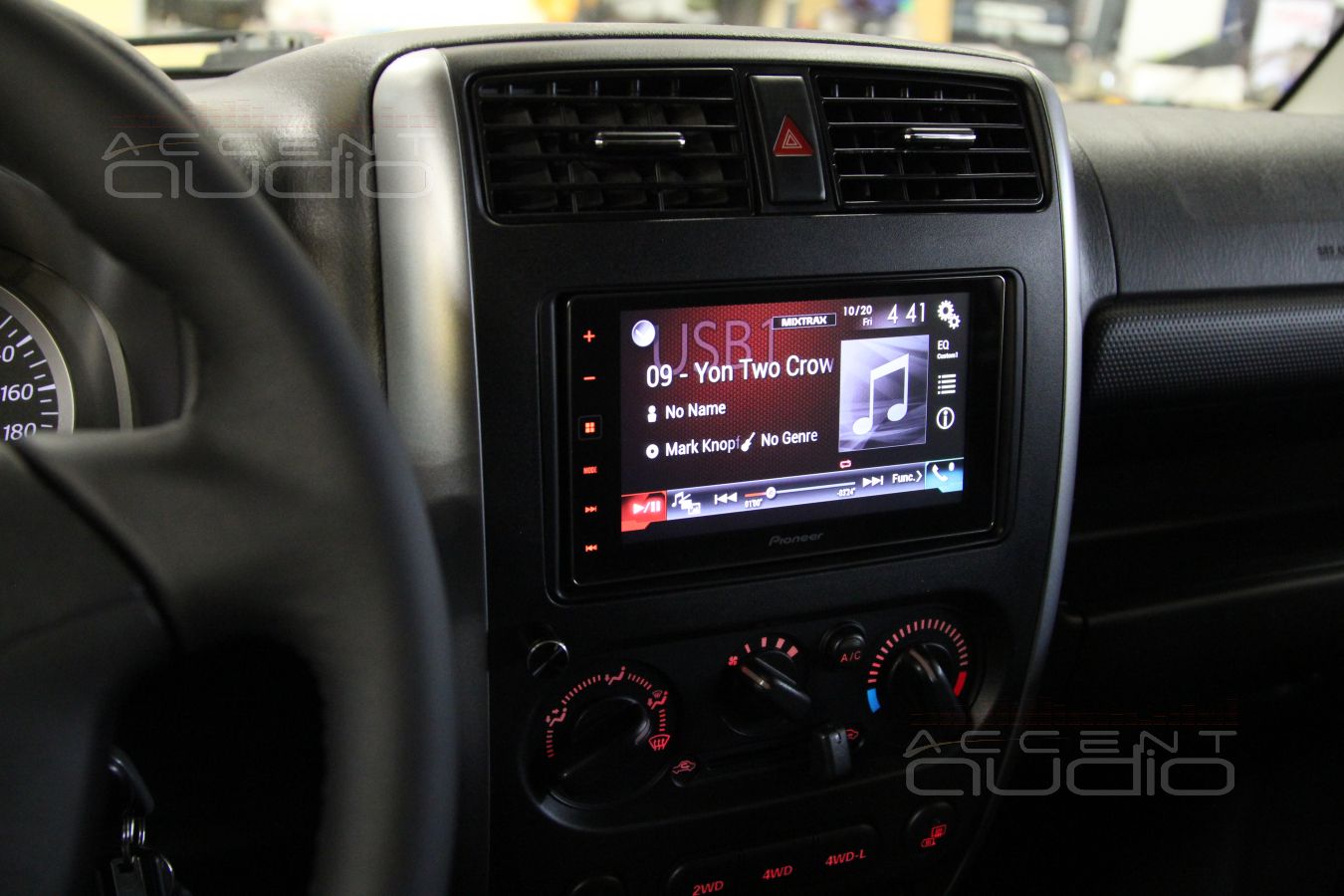 Suzuki Jimny: отличный звук легко и изящно