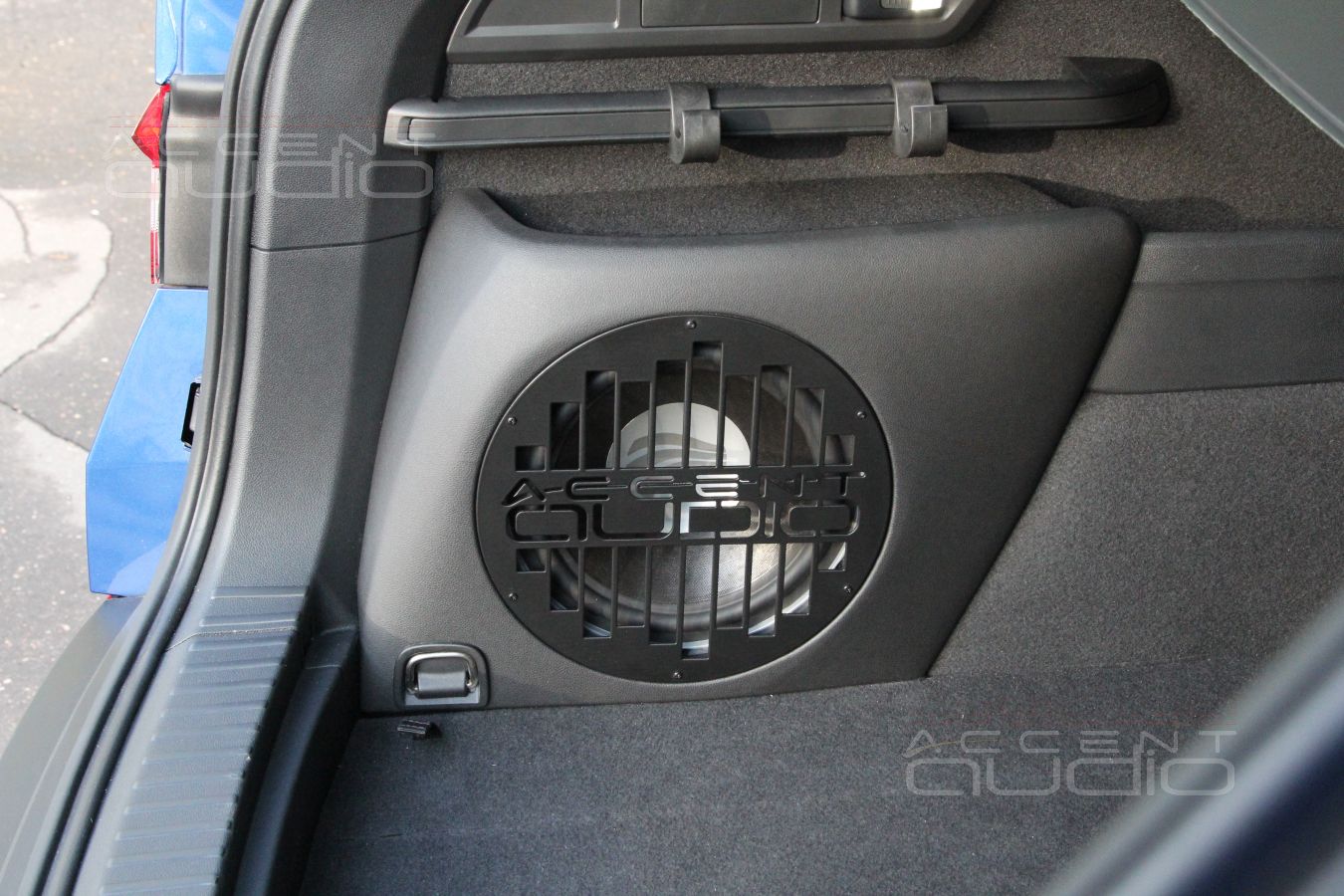 Сабвуфер-стелс: не столько для Kodiaq, сколько для Rainbow 10 Profi line